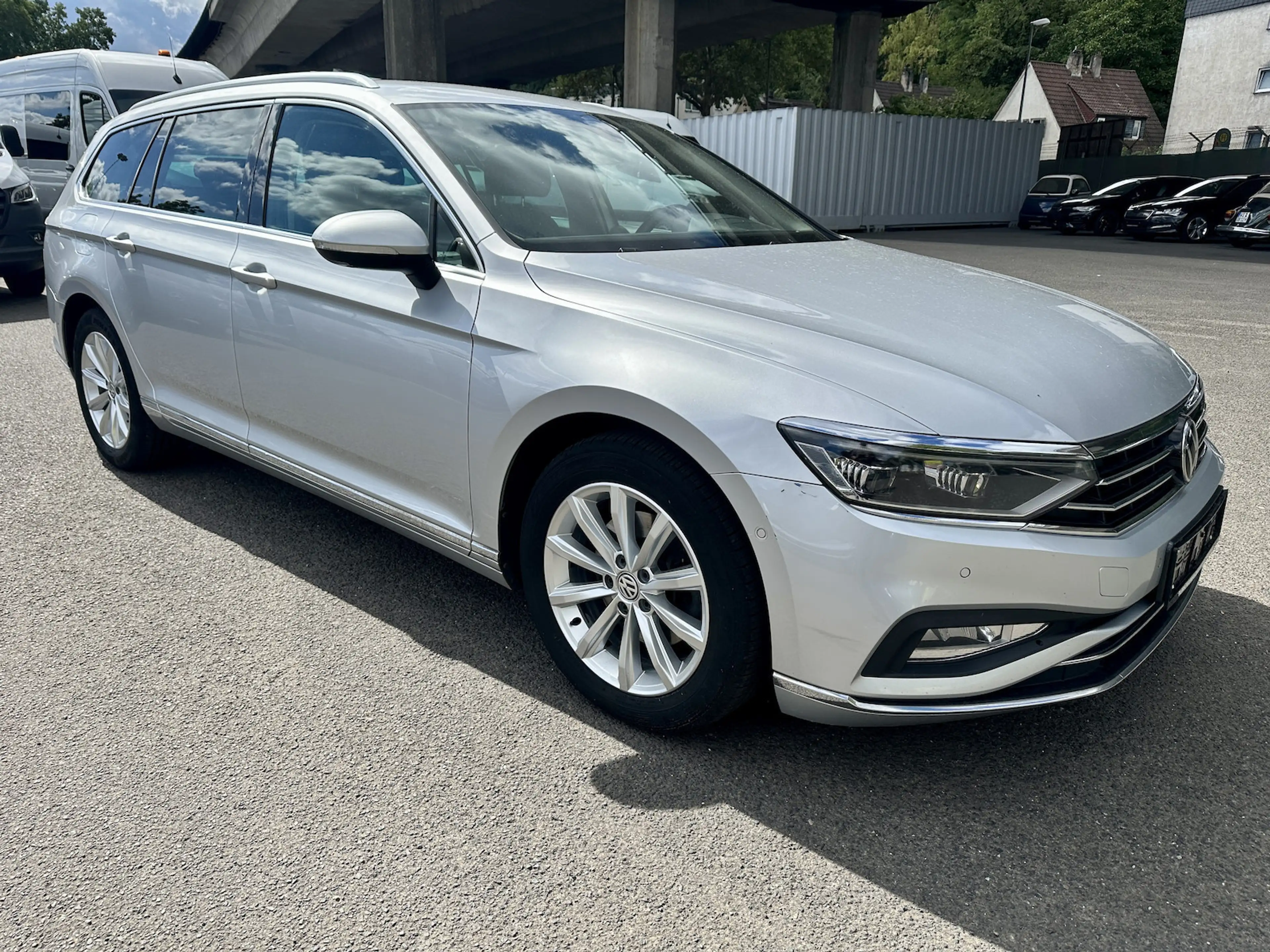 Volkswagen Passat Variant Elegance AHK Headup Ergo Aktiv Sitz — photo 4