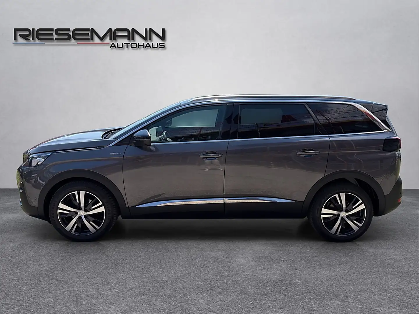 Peugeot 5008 1,5 BlueHDI 130 S&S 6-Gang GT Line Grau - 2