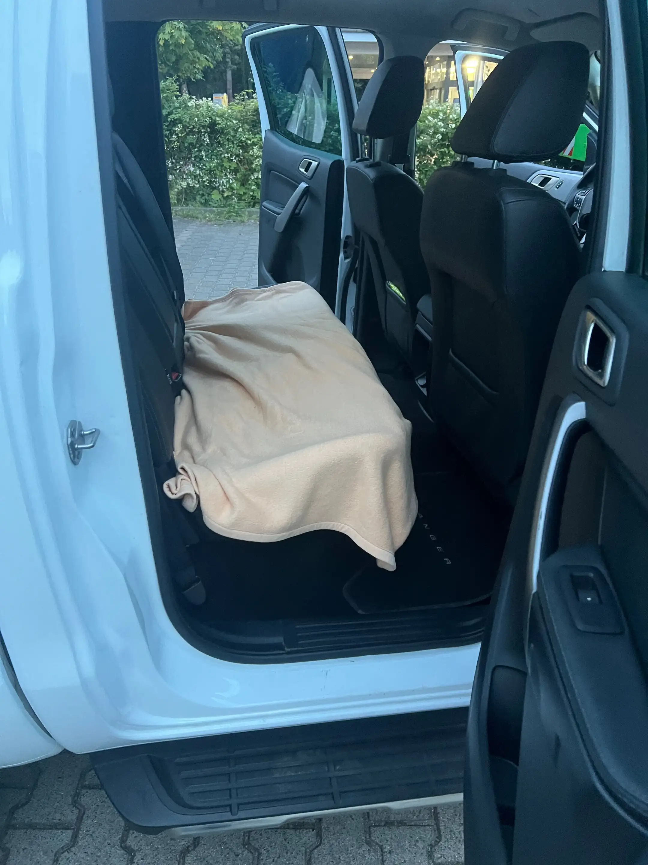 Ford Ranger Limited Doppelkabine 4x4 — photo 12