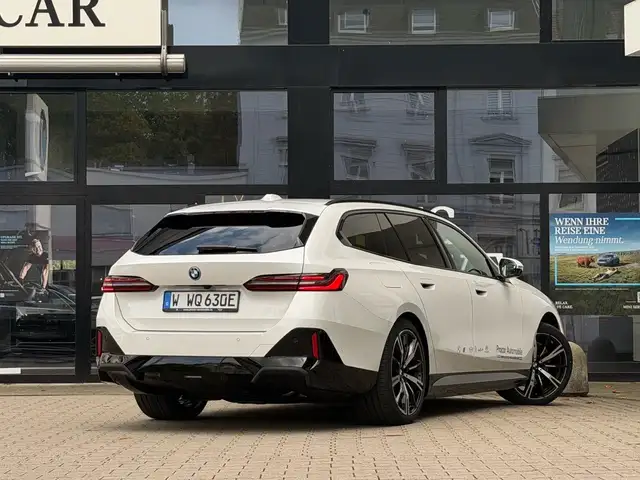 BMW I5 view 2