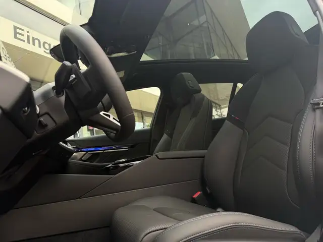 BMW I5 view 7