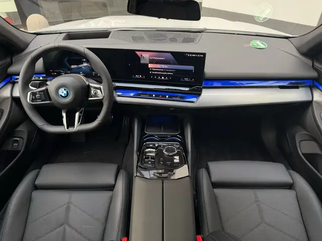 BMW I5 view 5