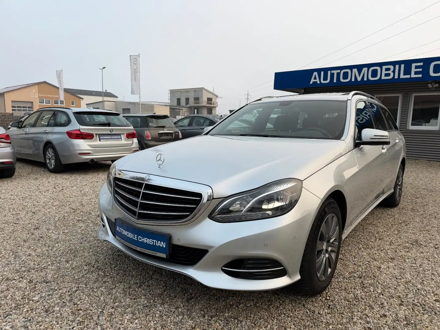 Mercedes-Benz E 220 CDI BlueEfficiency Automatik Navi SHZ LED Silber - 2