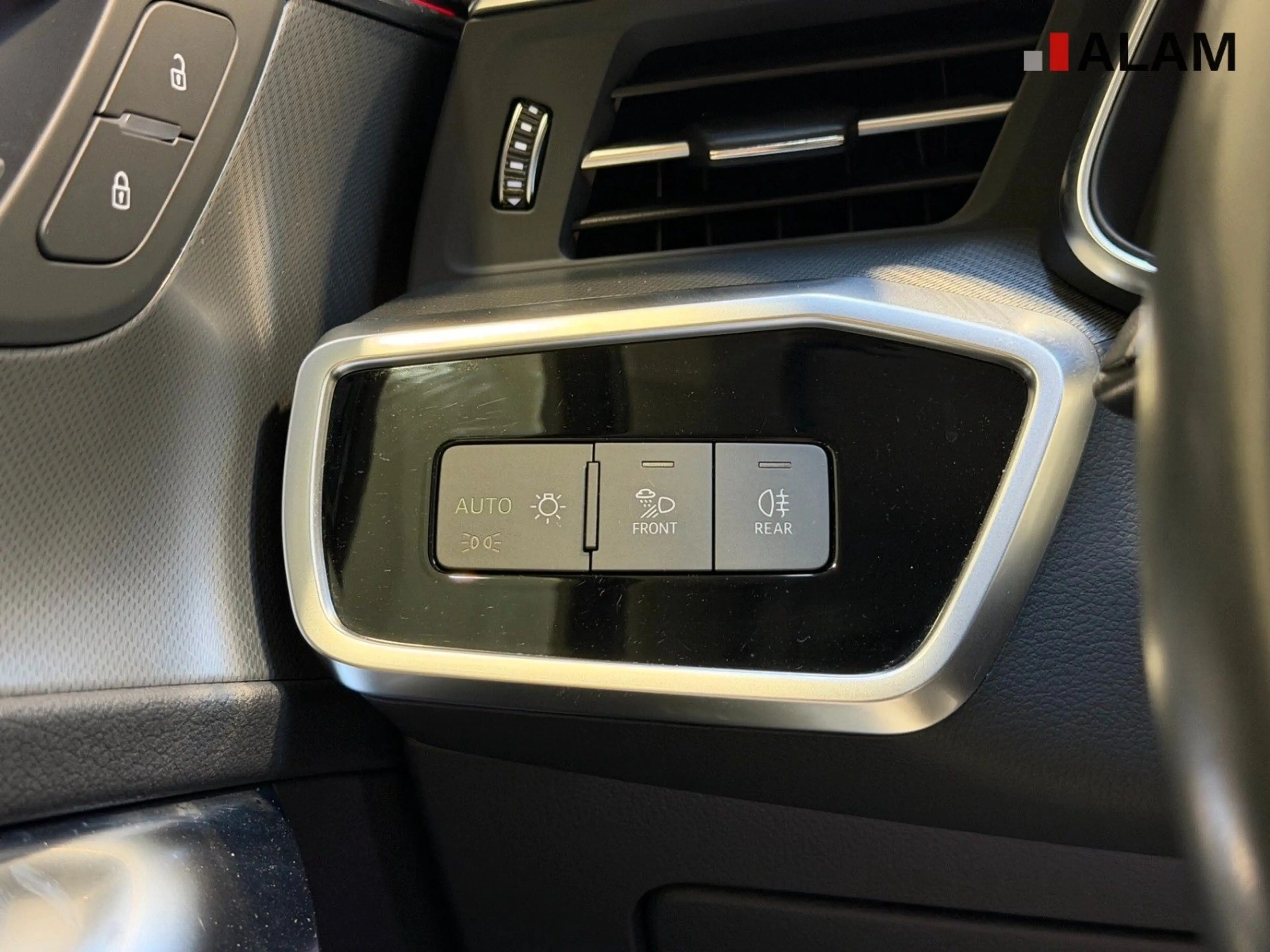 Audi A6 Av.45 TFSI quat. AHK HUD Lane 360° Matrix ACC — photo 14