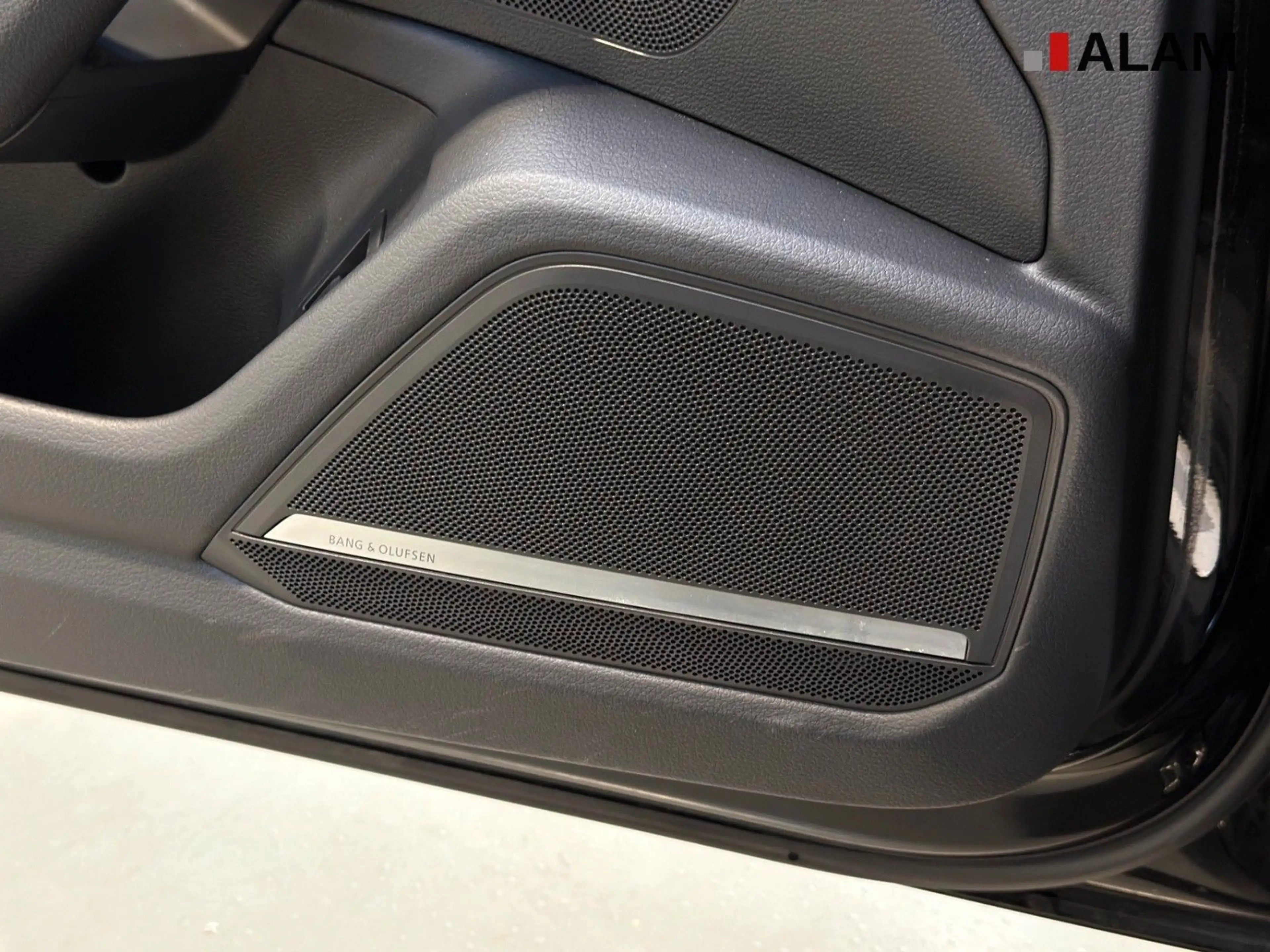 Audi A6 Av.45 TFSI quat. AHK HUD Lane 360° Matrix ACC — photo 13