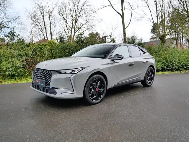 DS Automobiles DS 4 PLUG-IN-HYBRID 225 PK PERFORMANCE