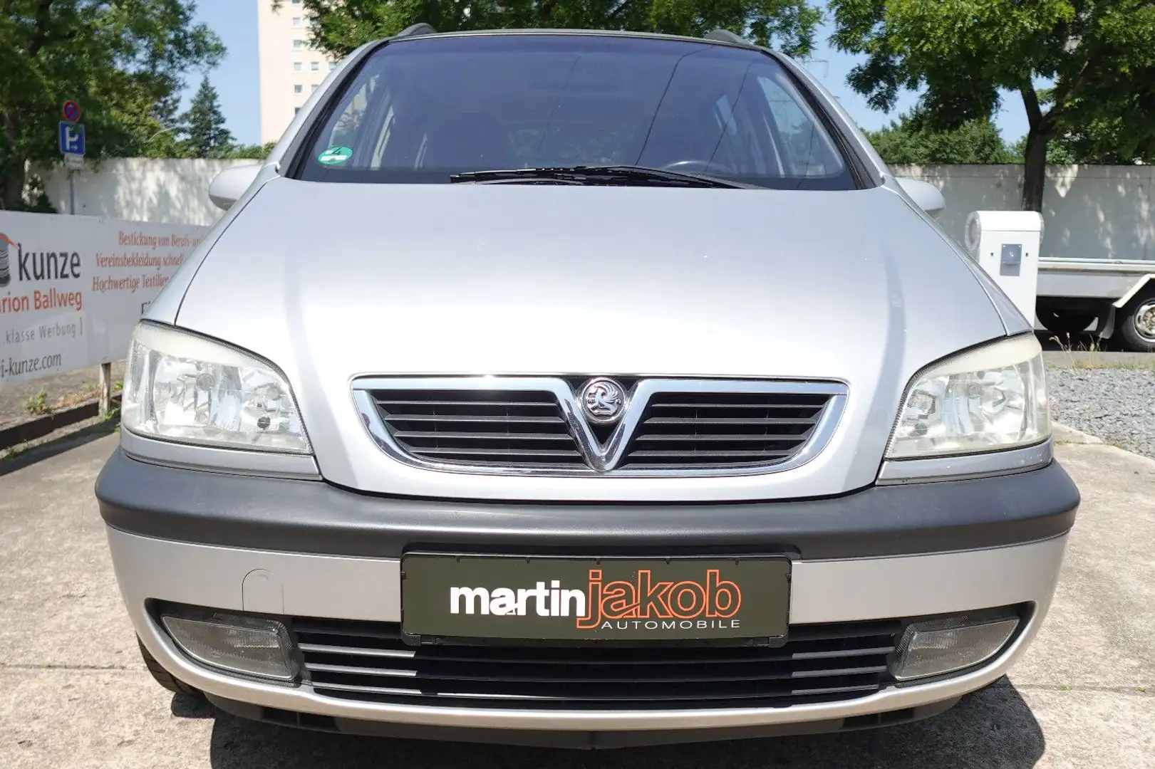 Opel Zafira 1.8 16V Elegance Argent - 2