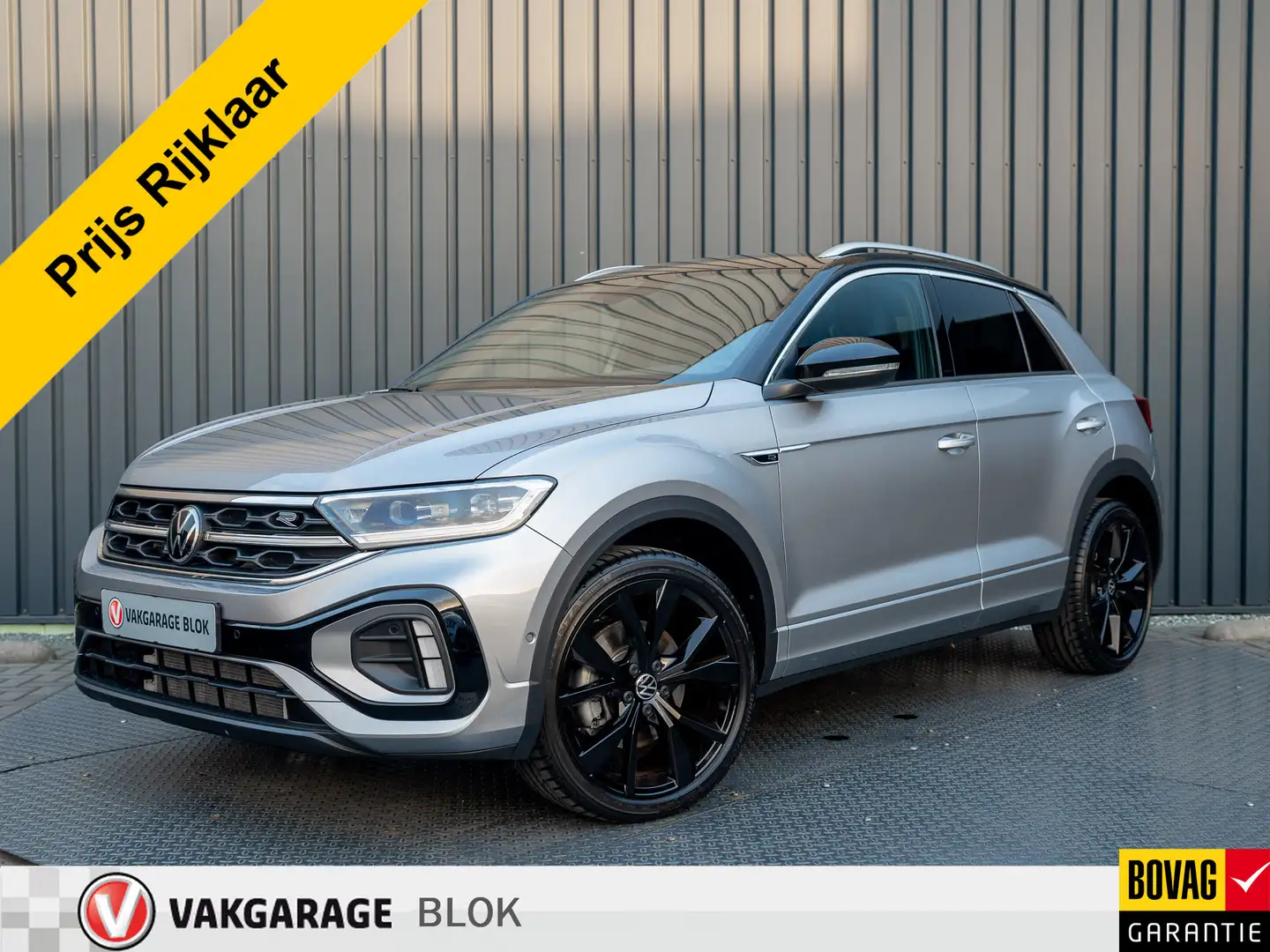 Volkswagen T-Roc 1.5 TSI 150Pk R-Line Business | Black Style | IQ L Grau - 1