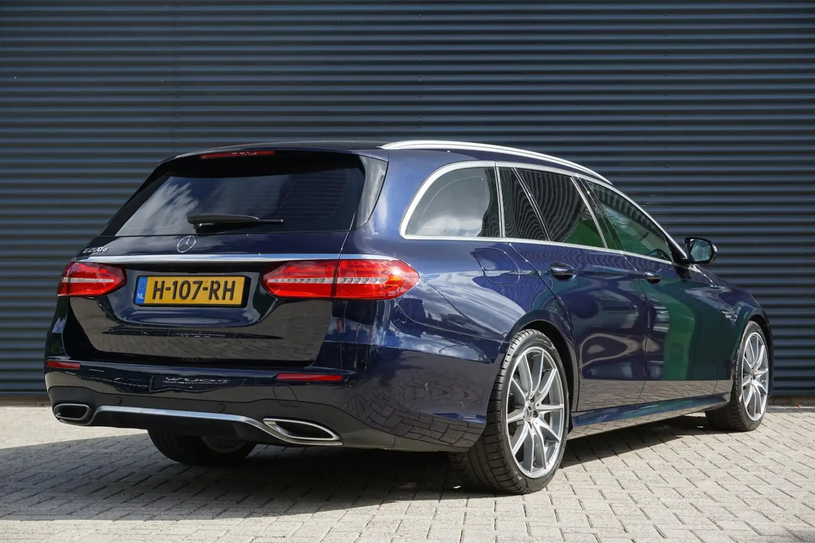 Mercedes-Benz E 200 Estate d 160pk Business Solution Sport | 360° Came Blauw - 2