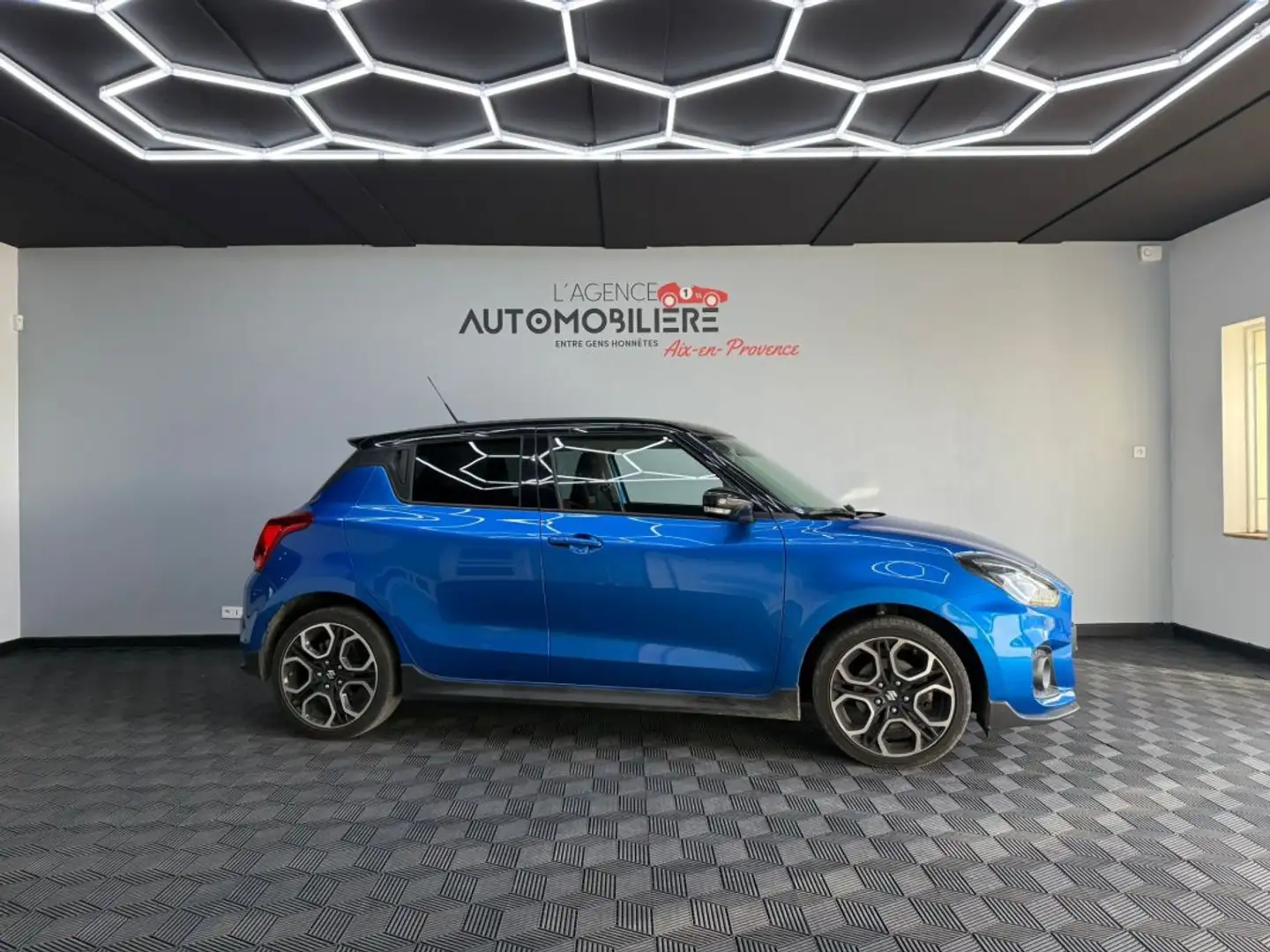 Suzuki Swift Sport 1.4 SHVS 129 ch – Entretien Complet Bleu - 2