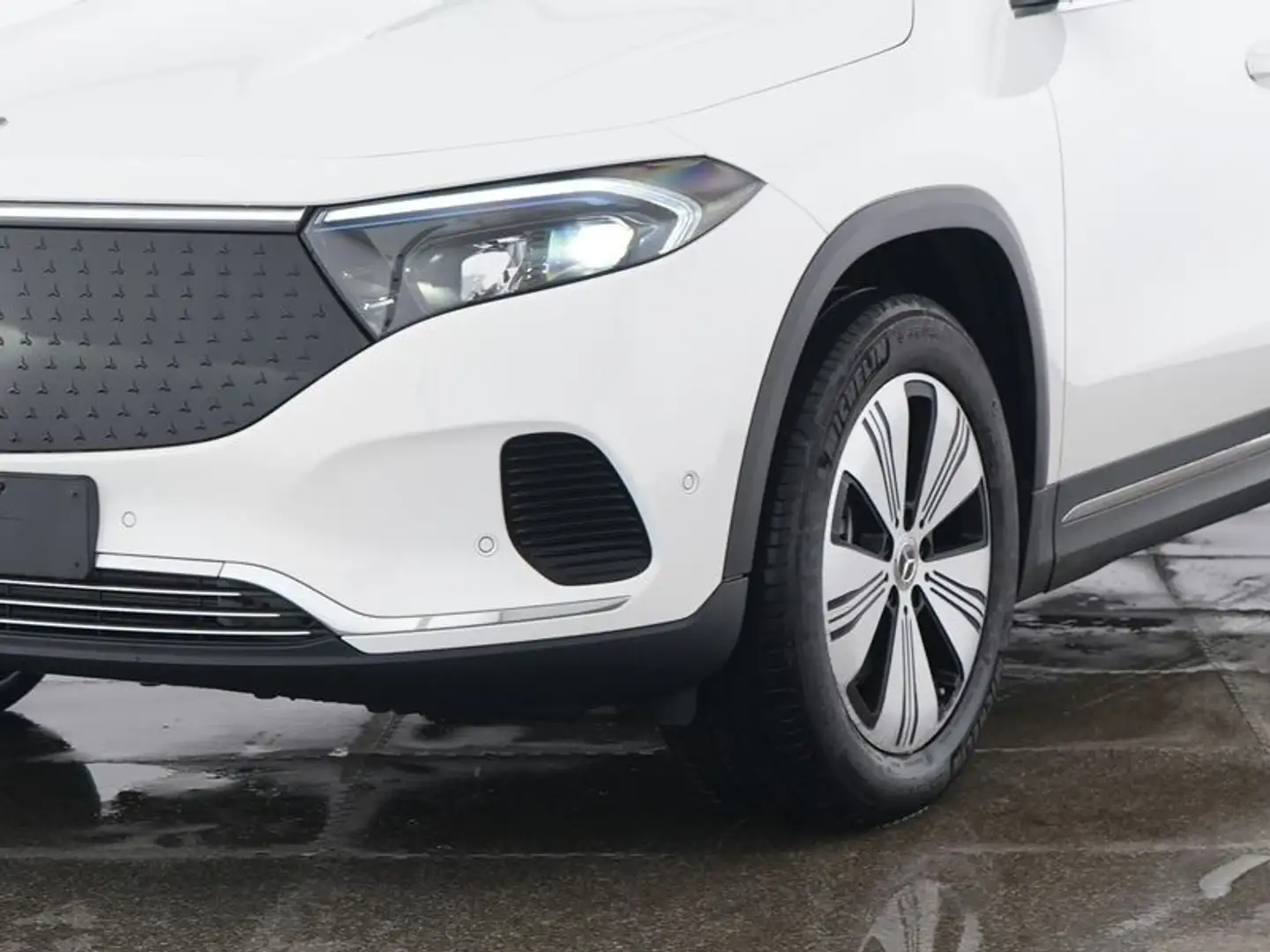Mercedes-Benz EQA 250 PROG-ADV AHK WINTER VZA AMBIENTE KAMERA Weiß - 2