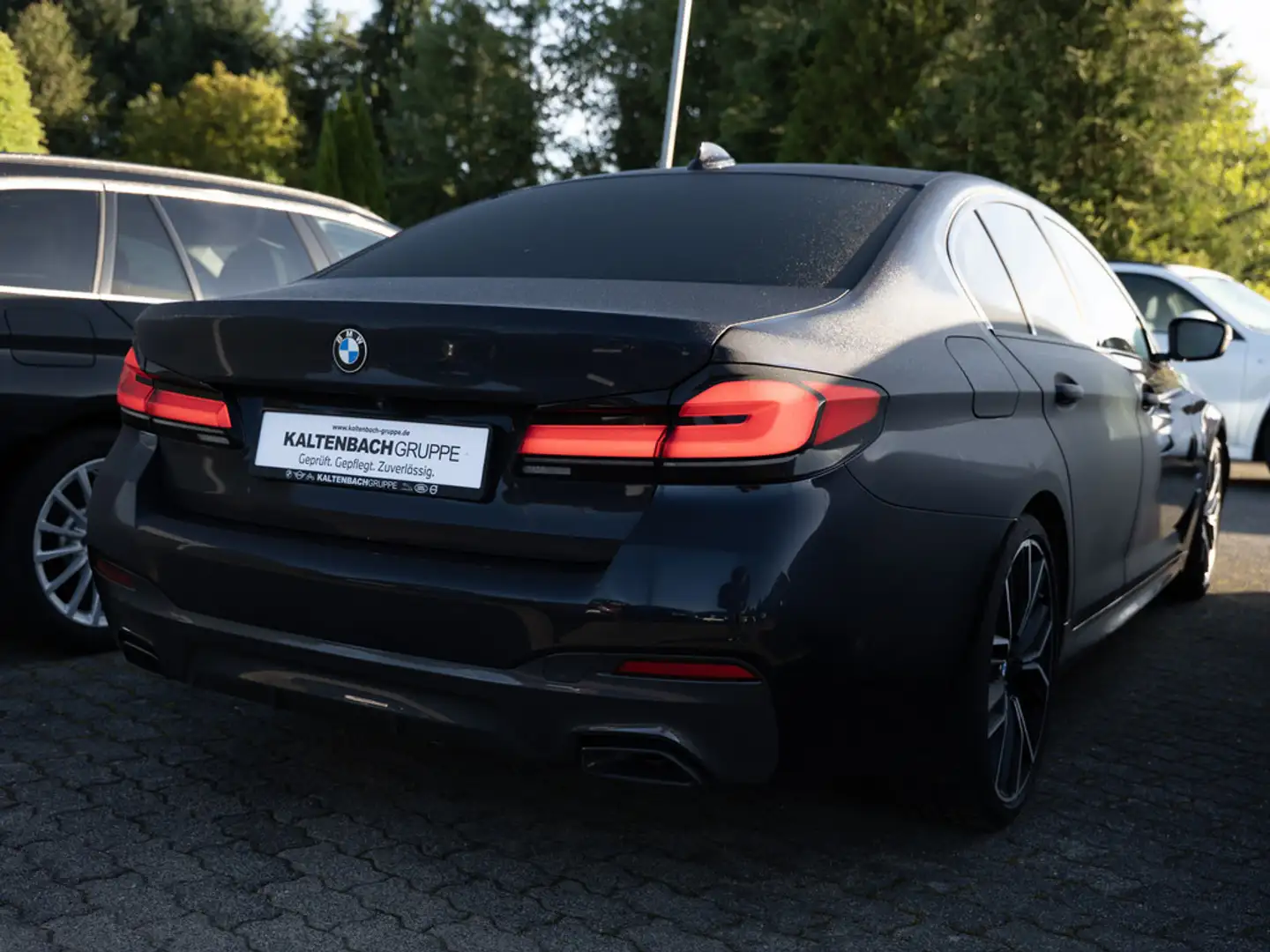 BMW 540 d xDrive M-Sport FACEL. AHK HUD LASER LED Noir - 2