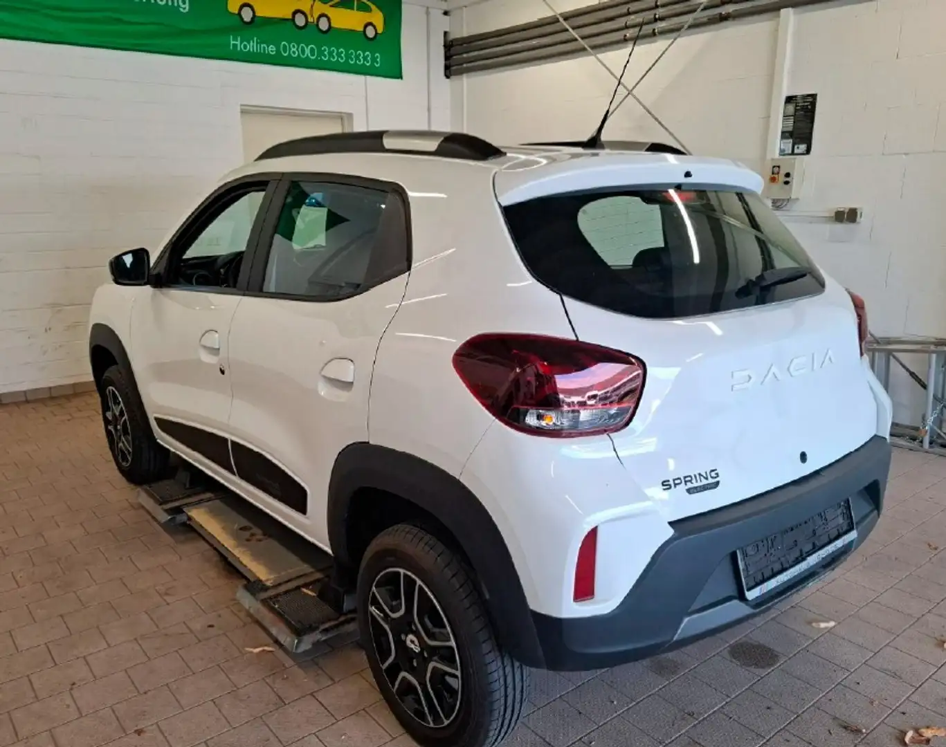 Dacia Spring Essential 45 Klima - Allwetter Weiß - 2
