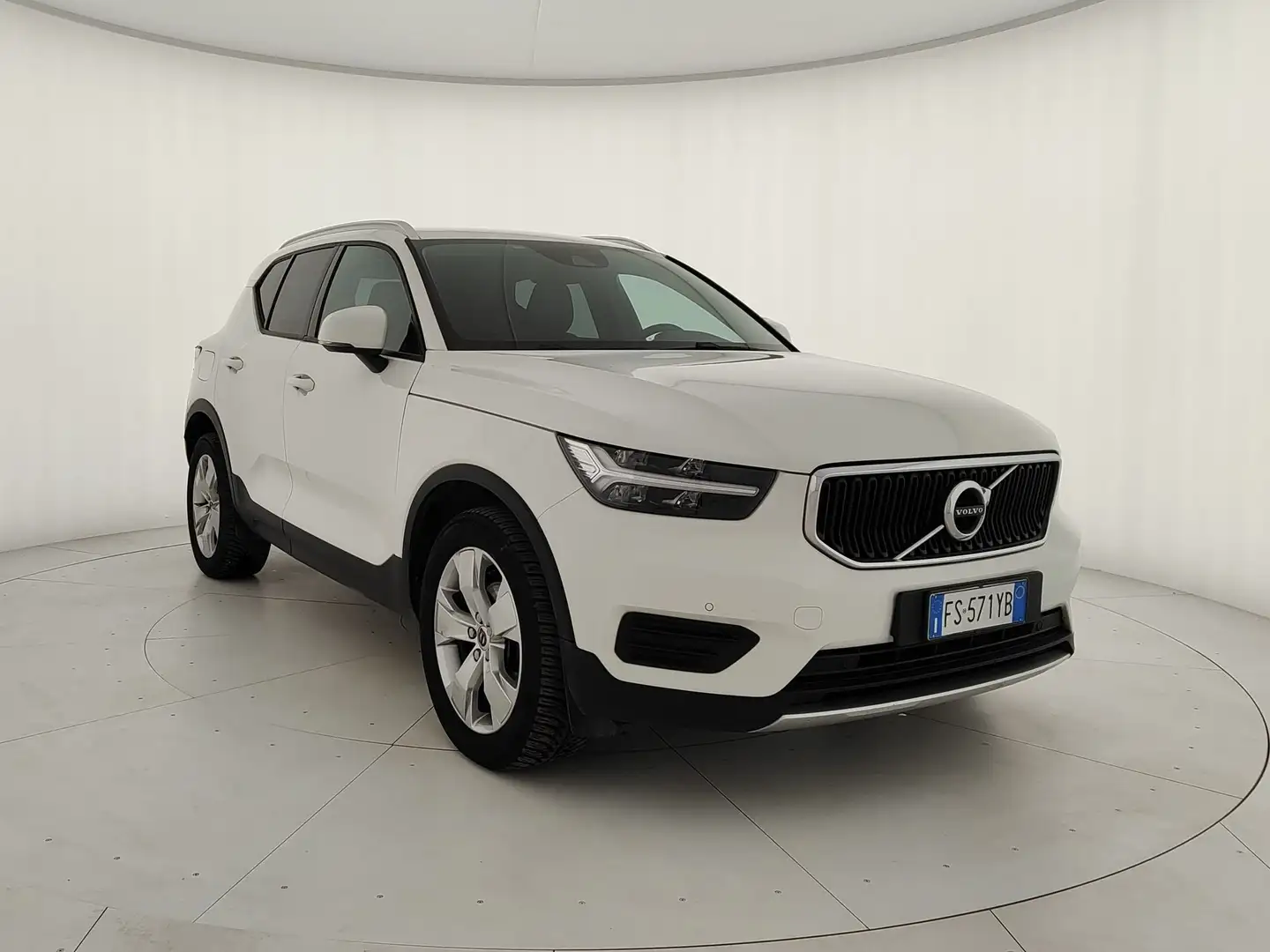 Volvo XC40 2.0 d3 Momentum geartronic Blanco - 1