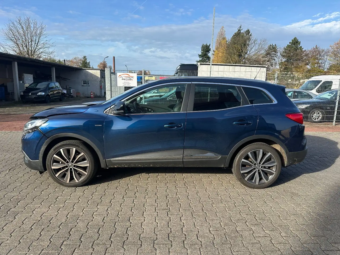 Renault Kadjar ENERGY TCe 130 EDC Bose Edition Blau - 2