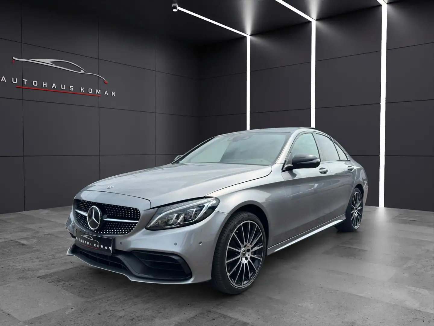 Mercedes-Benz C 250 C250CGI AMG LINE*AUTOM.*KAMERA*NAVI*PANO*19ZOLL Silber - 1