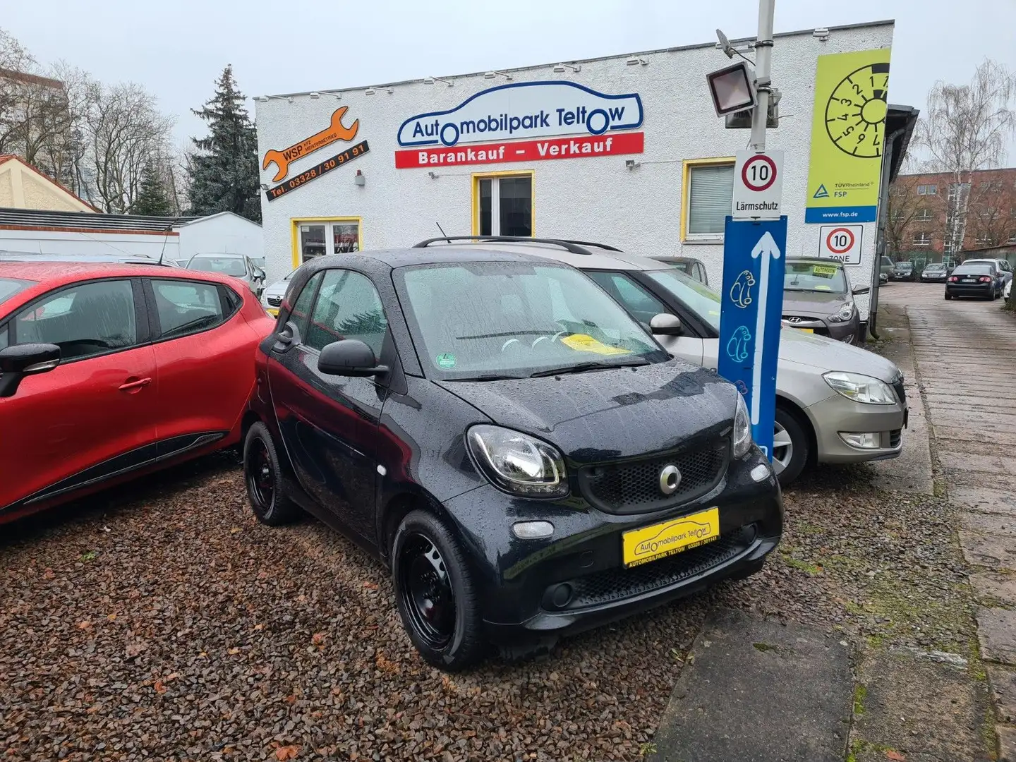 smart forTwo fortwo coupe aus 1 Hand Negro - 1
