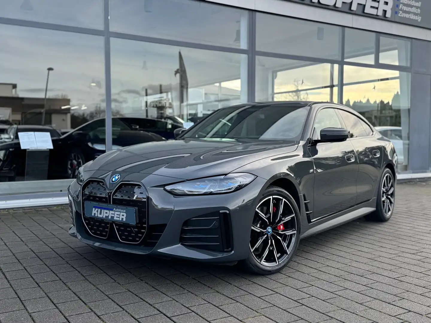 BMW i4 eDrive40 M Sportpak. PRO Laser°AHK°19-ACCPro Gris - 1