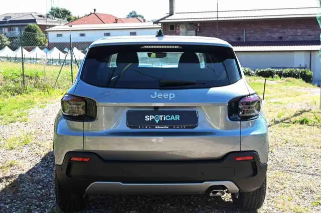 Jeep Avenger view 6