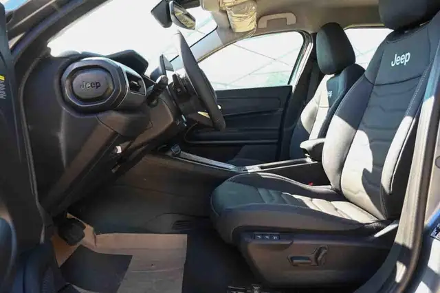 Jeep Avenger view 13
