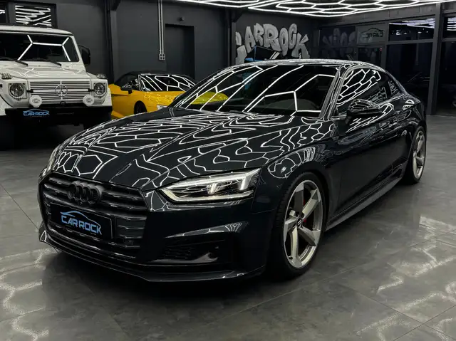 Audi A5 Quattro/AHK/S-line Sportpaket/19Zoll/MassageSitze/