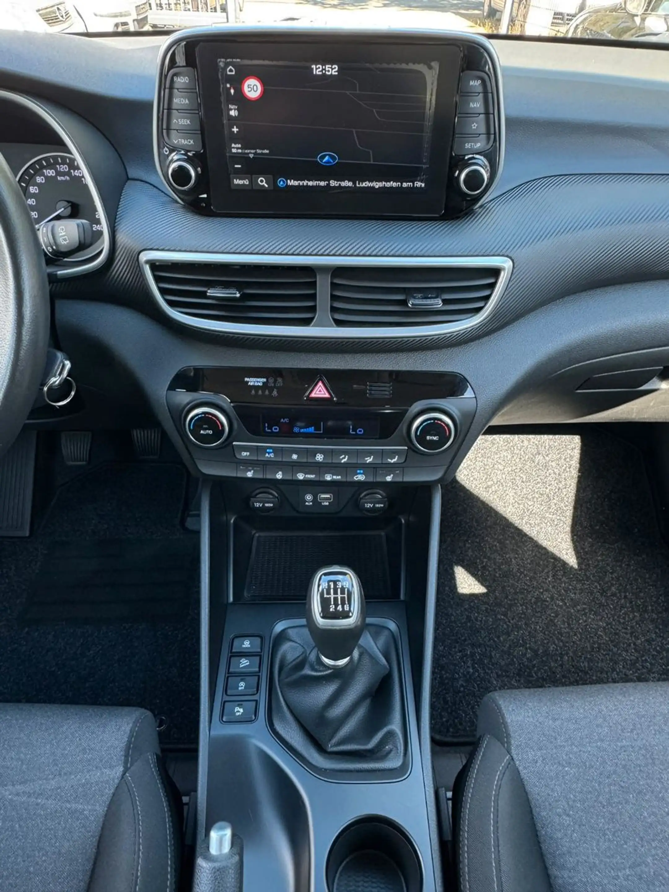Hyundai TUCSON 1.6 GDI NAVI 68.000 KM KLIMA KAMERA TÜV — photo 10
