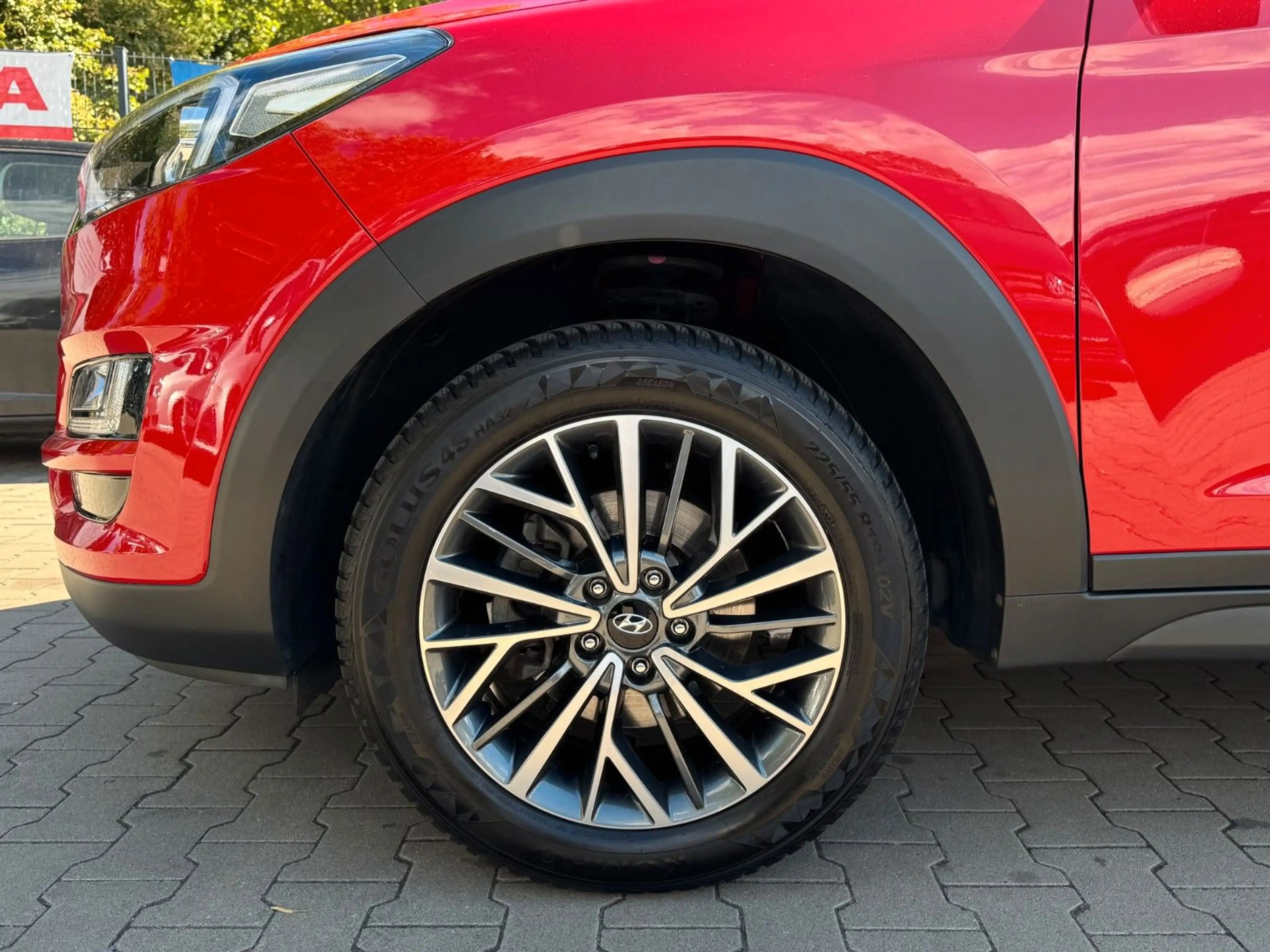 Hyundai TUCSON 1.6 GDI NAVI 68.000 KM KLIMA KAMERA TÜV — photo 13