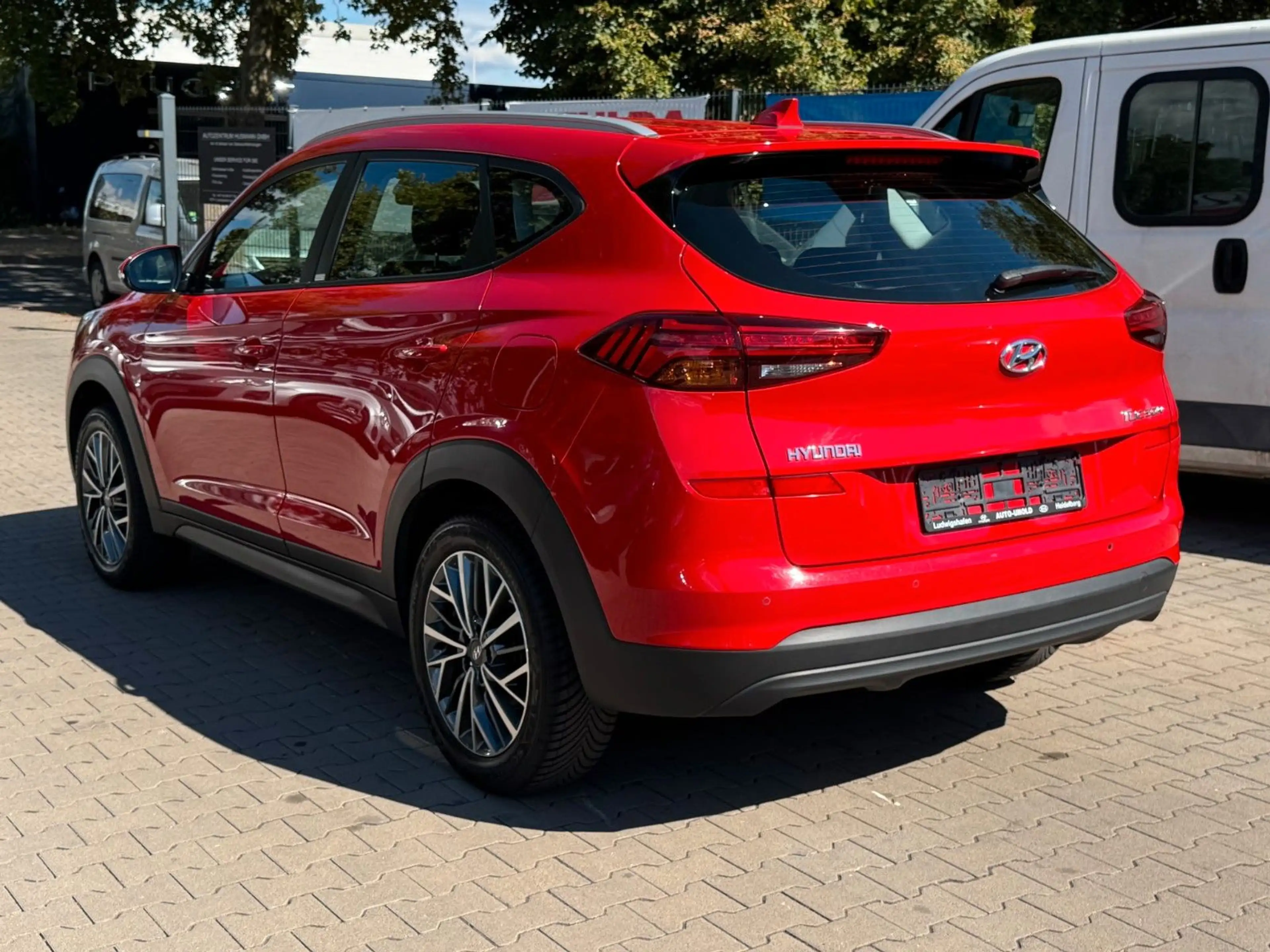 Hyundai TUCSON 1.6 GDI NAVI 68.000 KM KLIMA KAMERA TÜV — photo 3