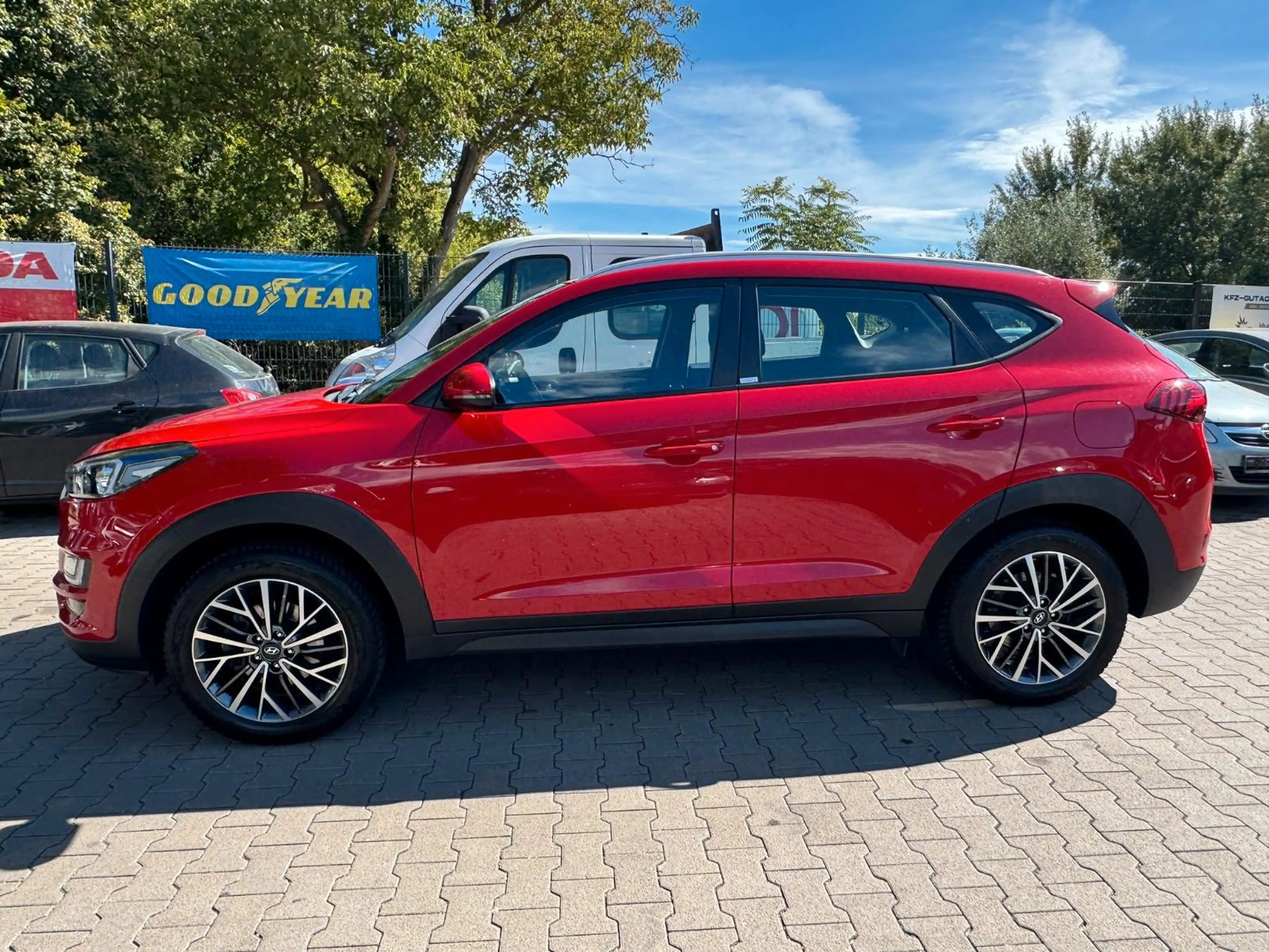 Hyundai TUCSON 1.6 GDI NAVI 68.000 KM KLIMA KAMERA TÜV — photo 2
