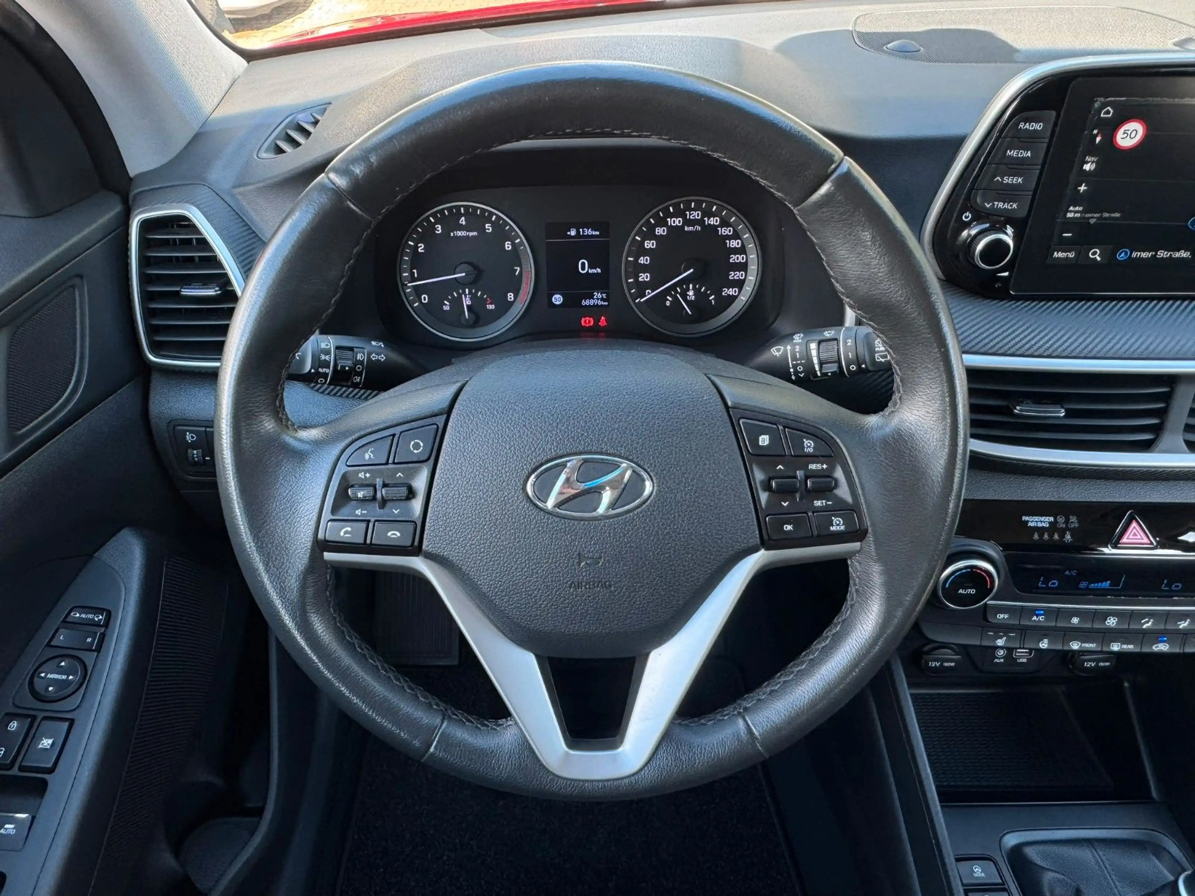 Hyundai TUCSON 1.6 GDI NAVI 68.000 KM KLIMA KAMERA TÜV — photo 9