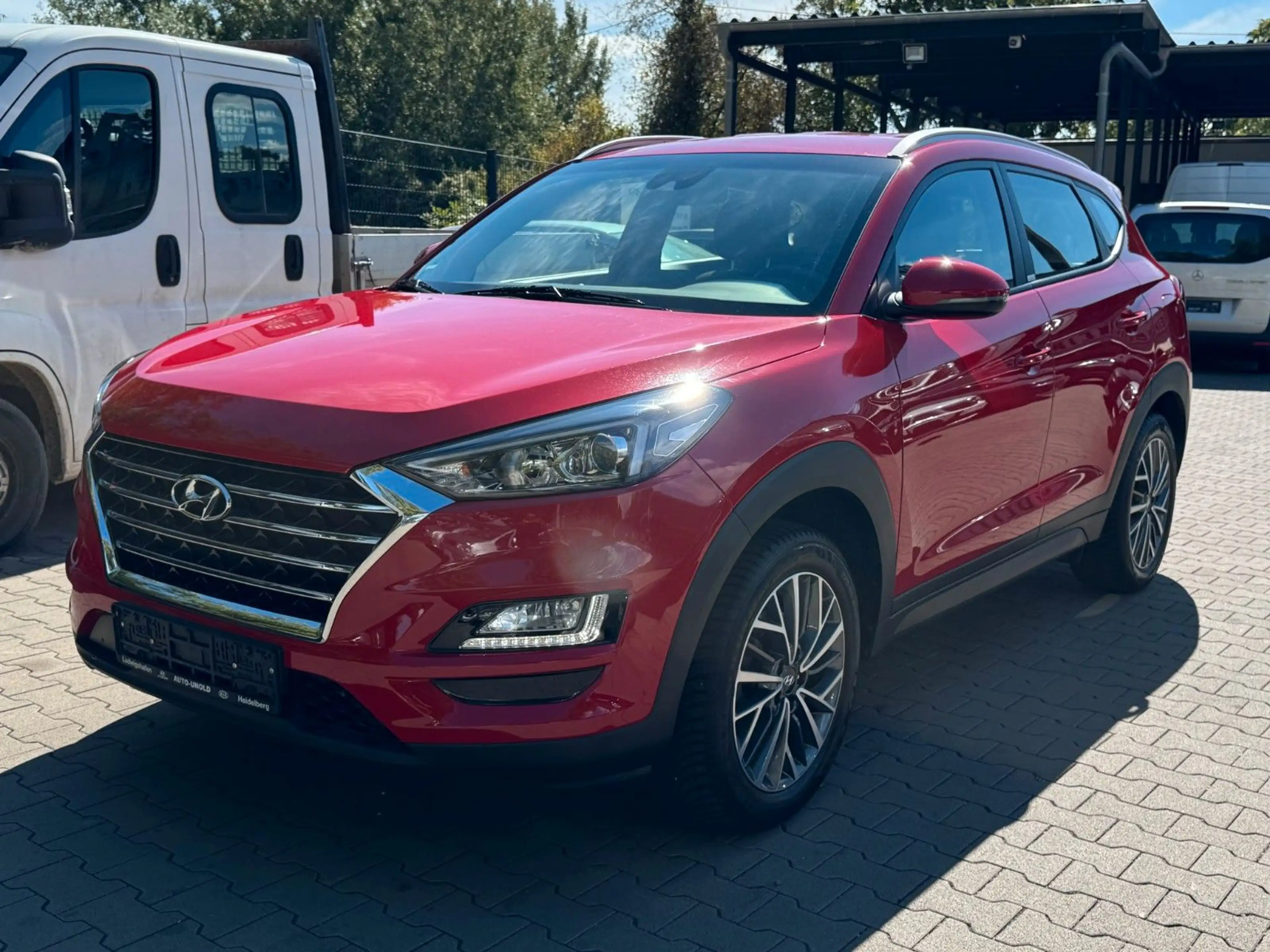 Hyundai TUCSON 1.6 GDI NAVI 68.000 KM KLIMA KAMERA TÜV