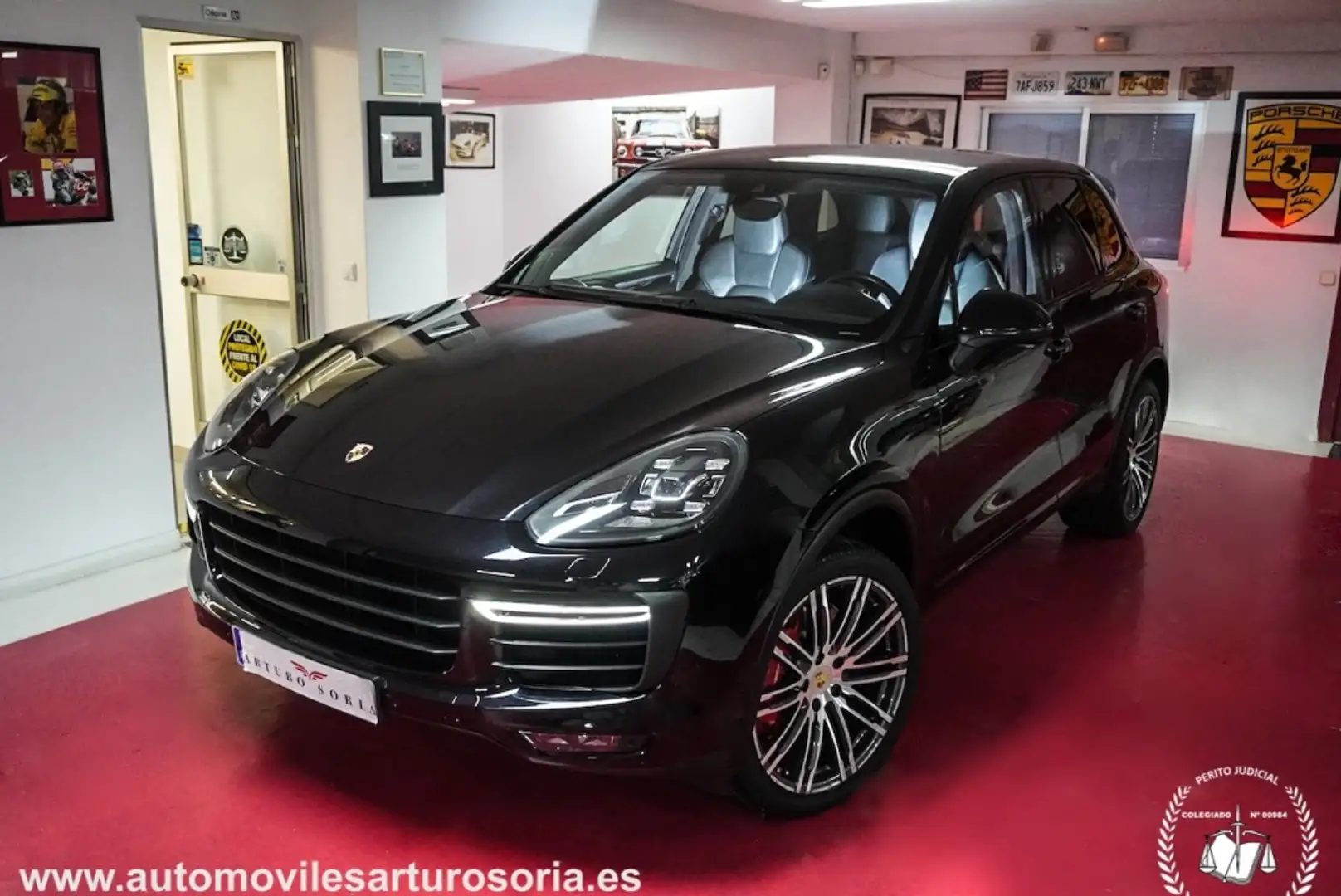 Porsche Cayenne Turbo Aut. Negro - 1