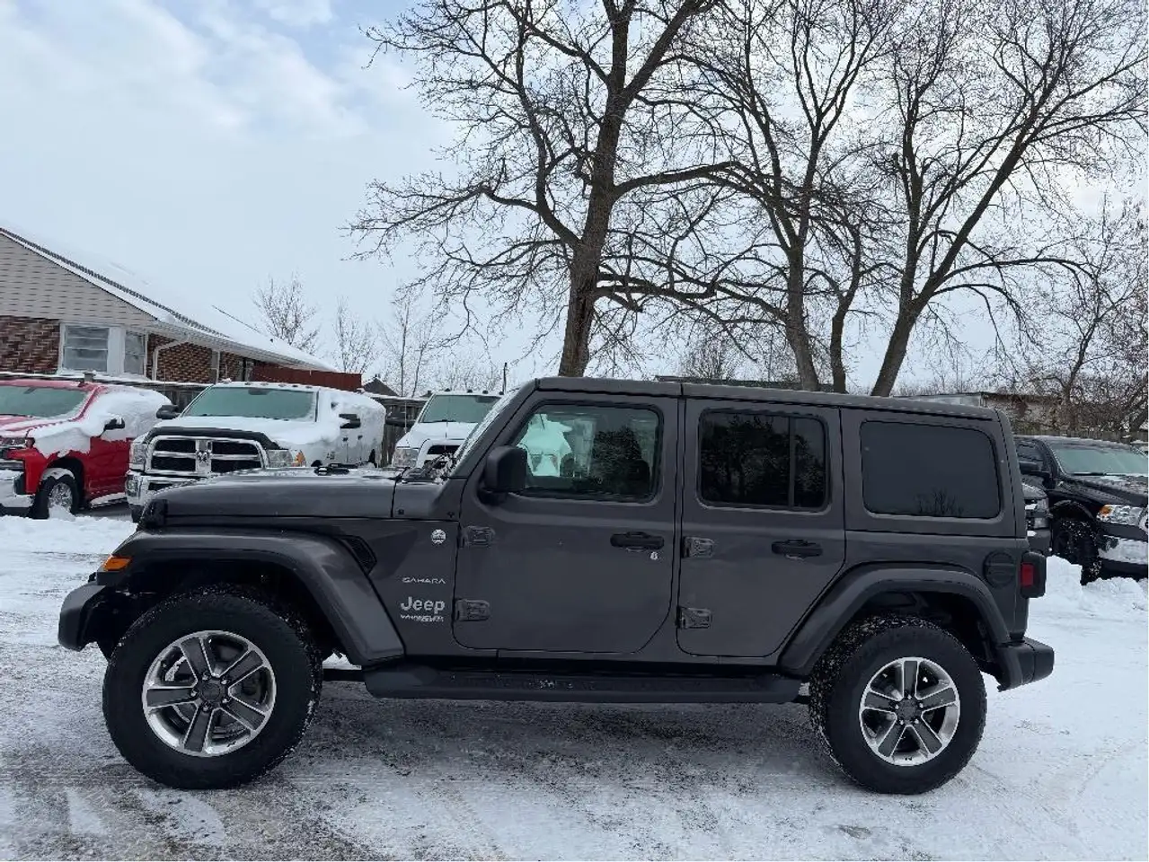 Jeep Wrangler снимка Jeep Wrangler