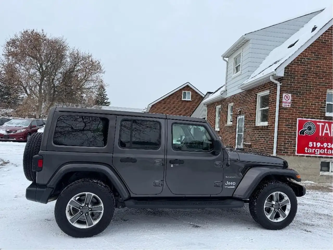Jeep Wrangler снимка Jeep Wrangler