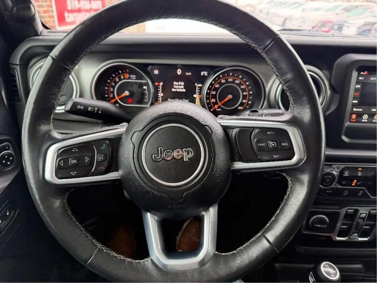 Jeep Wrangler снимка Jeep Wrangler