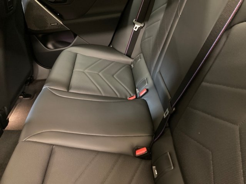 BMW 520 d xDrive Touring G61 B47 — photo 15