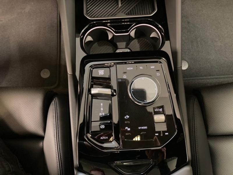 BMW 520 d xDrive Touring G61 B47 — photo 13