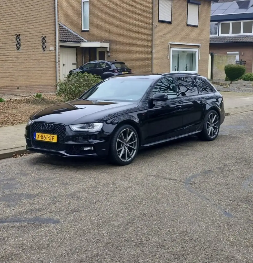 Audi A4 2.0 TFSI Quattro S-Tronic S-Line Zwart - 1