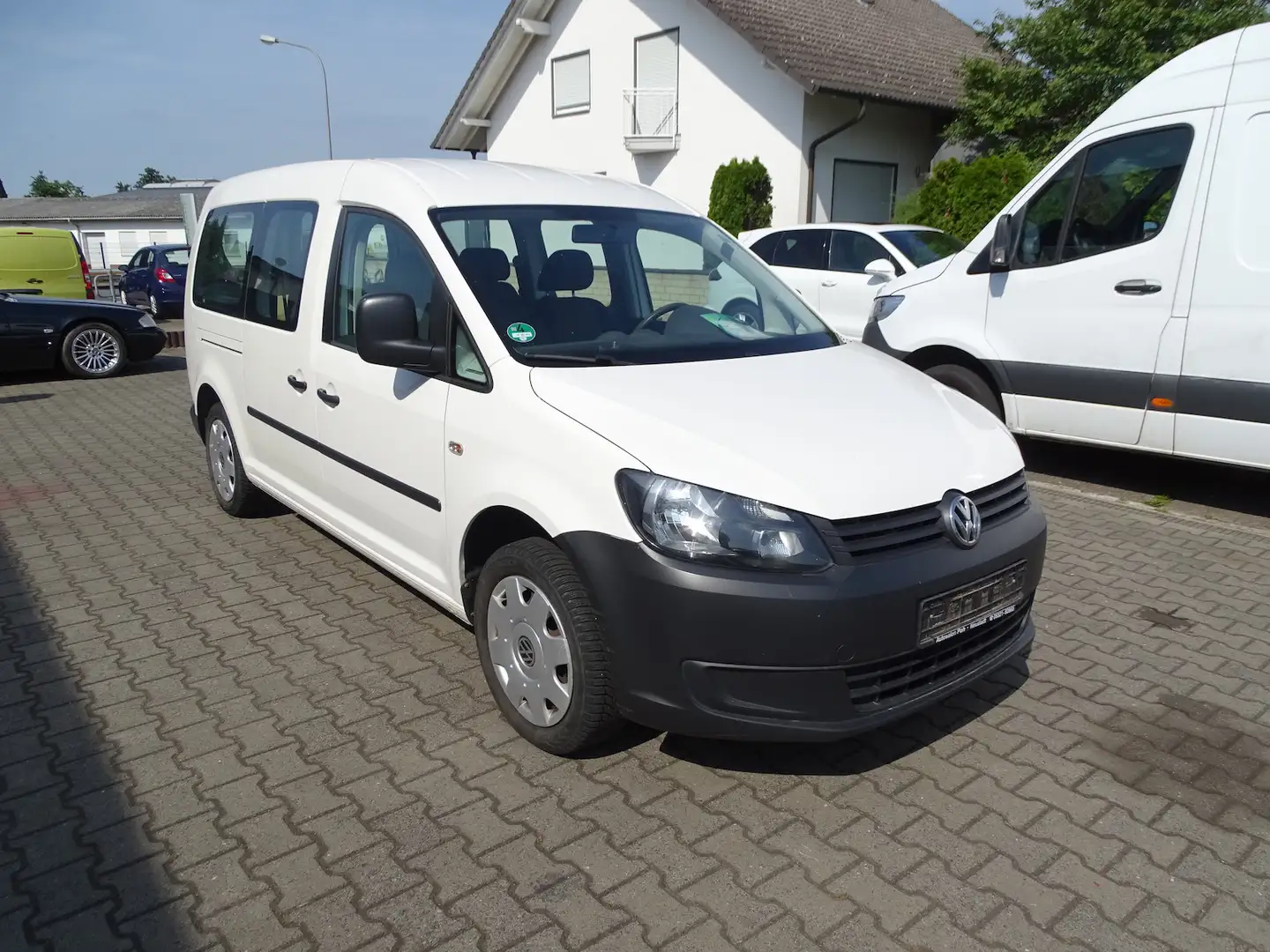 Volkswagen Caddy 1,2l Maxi Startline, Servo, 7-Sitze Weiß - 1