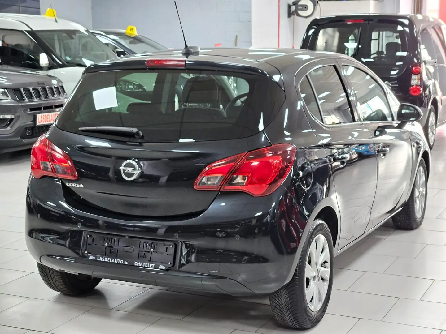 Opel Corsa E 1.2i CAMERA Sensors Clim Cruise Gps Bluetooth Noir - 2