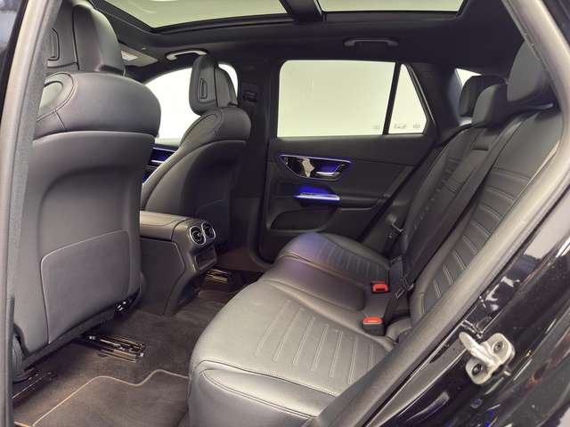 Mercedes-Benz GLC 200 — photo 15