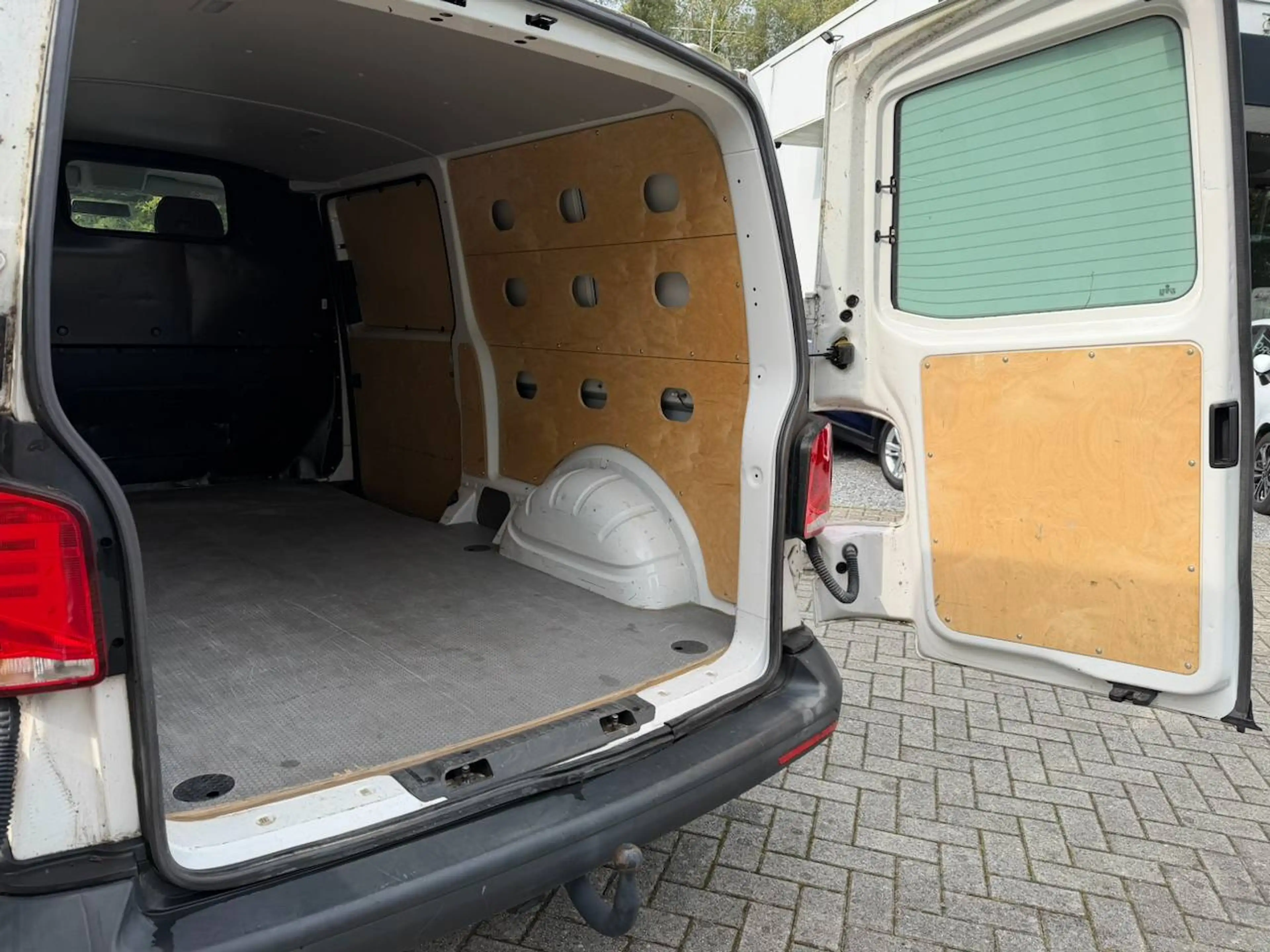 Volkswagen T6.1 Transporter BTW LANGE UITVOERING TREKHAAK CAMERA — photo 10