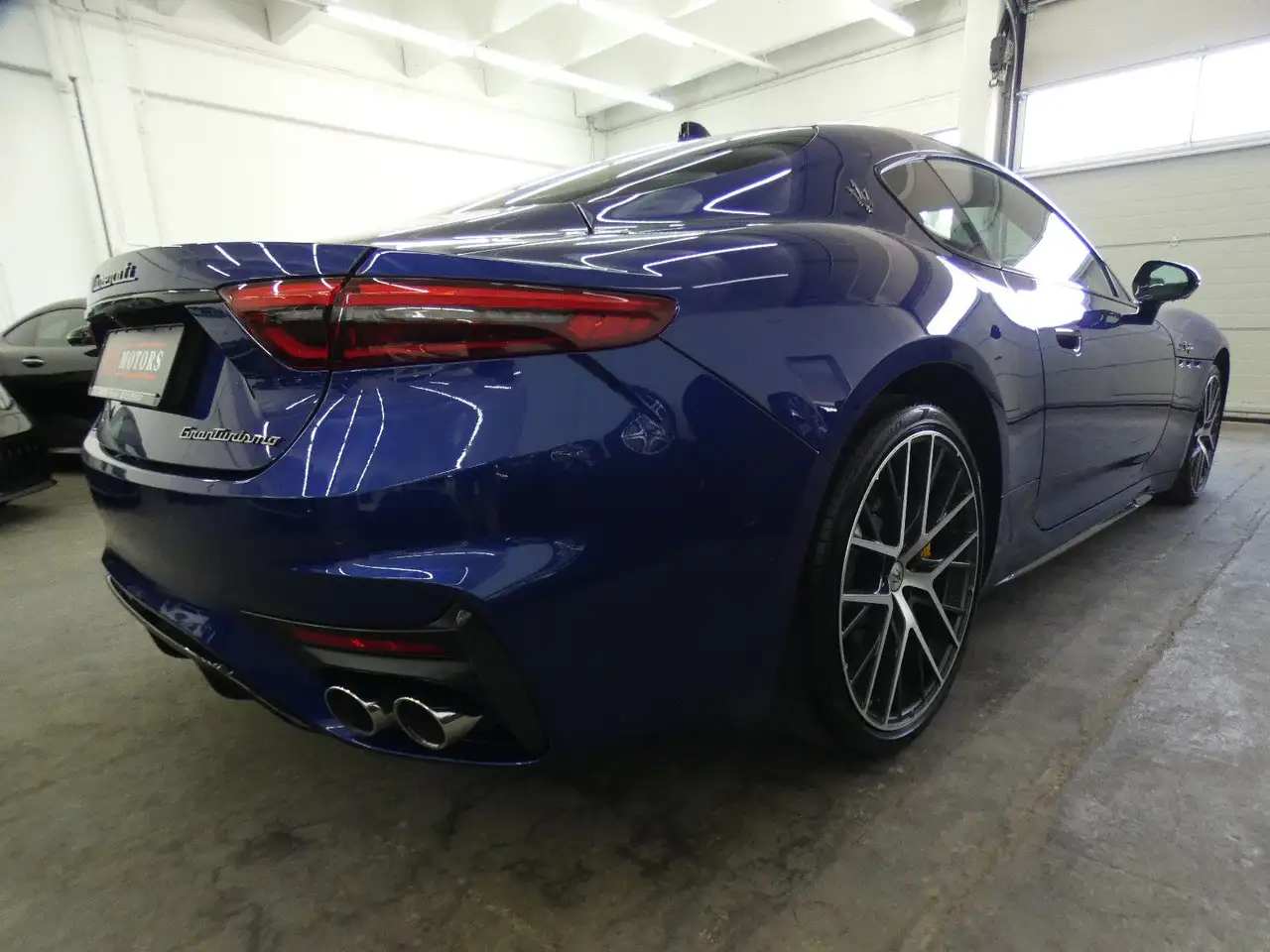Maserati GranTurismo 2023 — фото 7