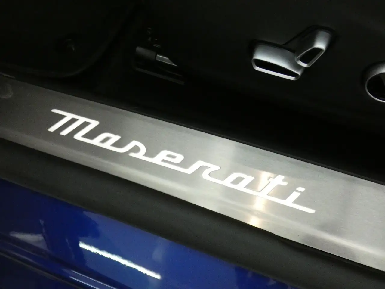Maserati GranTurismo 2023 — фото 14