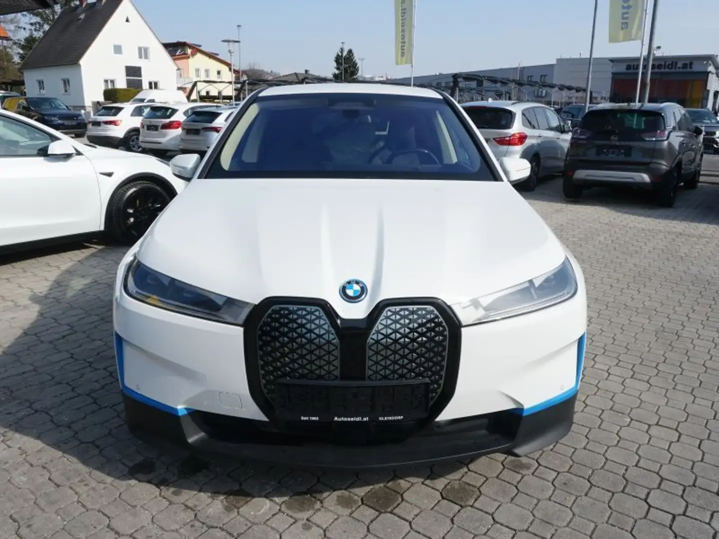 BMW iX xDrive 77 KW/h Aut. *TOPAUSSTATTUNG* Weiß - 2