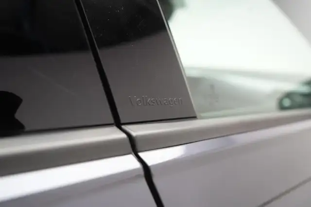 Volkswagen Polo view 9