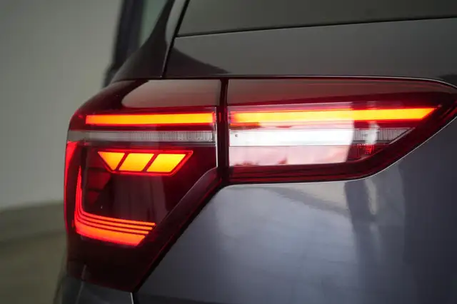 Volkswagen Polo view 12
