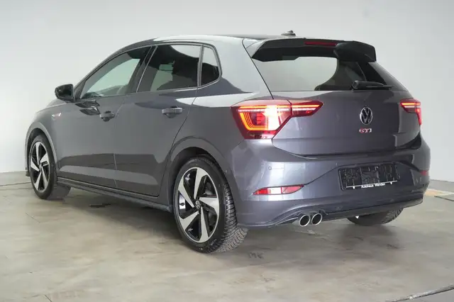 Volkswagen Polo view 5