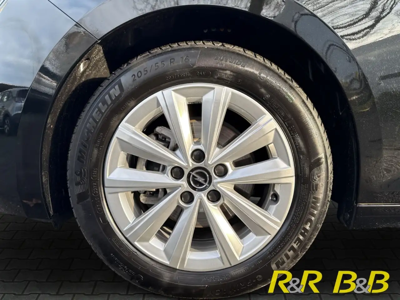 Opel Astra L ST 1.2 Edition NAVI+KAMERA+SHZ+CARPLAY 5