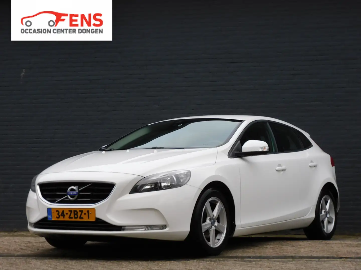Volvo V40 1.6 D2 Kinetic ACHTERUITRIJCAM! NAVI! CLIMA! CRUIS Weiß - 1